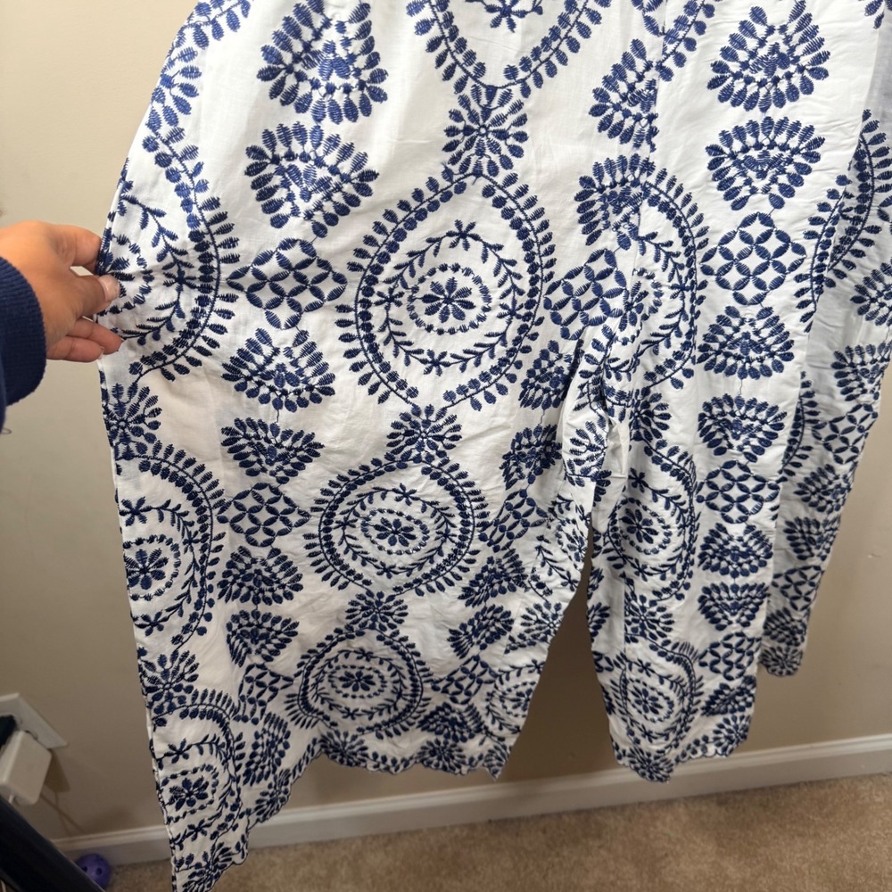 Blithe Los Angeles White Navy Blue Embroidered Wide Leg Jumpsuit Small NWT - Picture 2 of 8